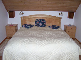 Schlafzimmer 1 im ersten Stock